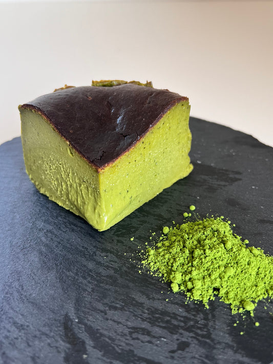 とろける抹茶バスクチーズケーキ