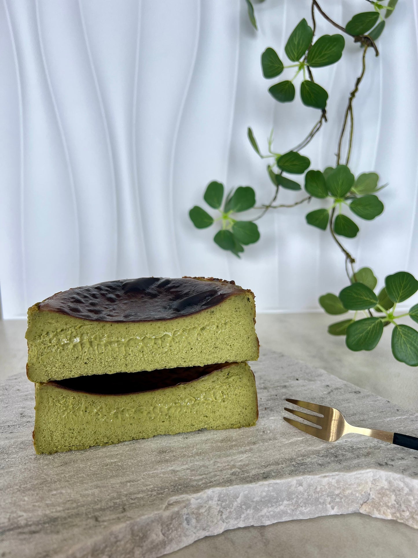 とろける抹茶バスクチーズケーキ
